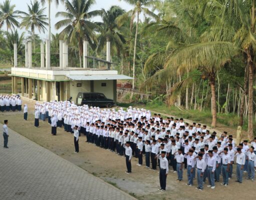 Menyelami Makna Pendidikan Karakter Melalui Pembiasaan Apel Pagi